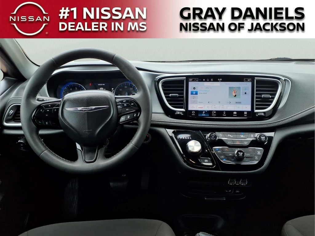 2022 Chrysler Pacifica Touring