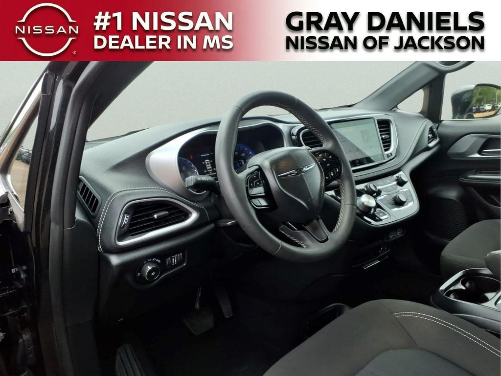 2022 Chrysler Pacifica Touring