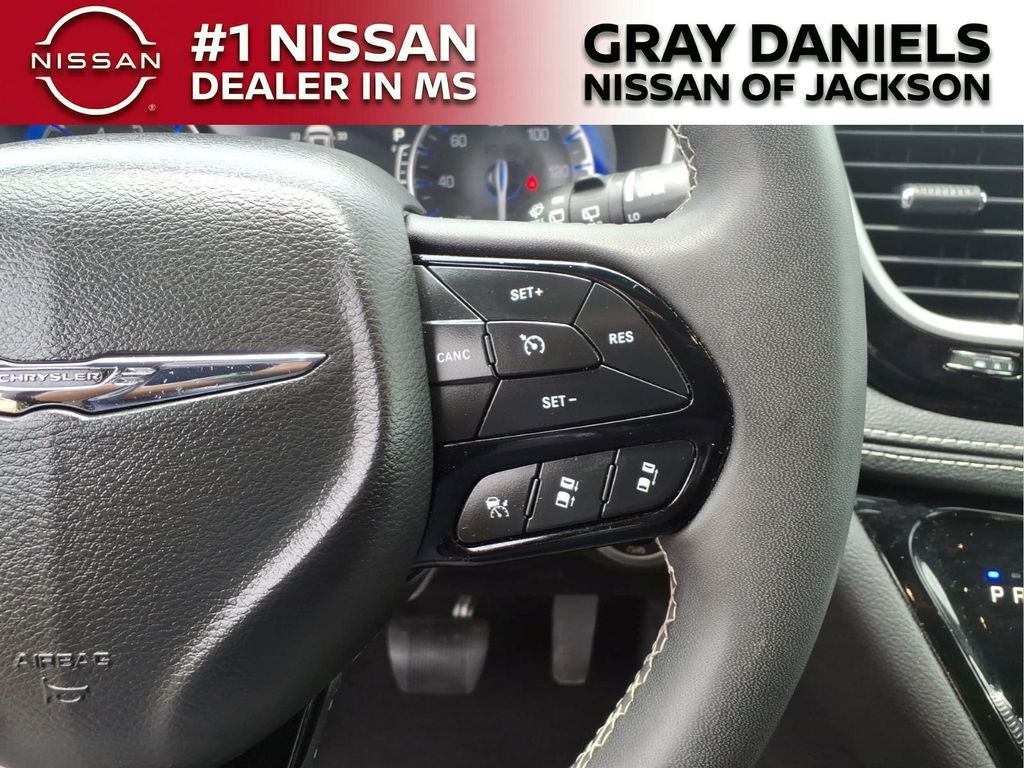 2022 Chrysler Pacifica Touring