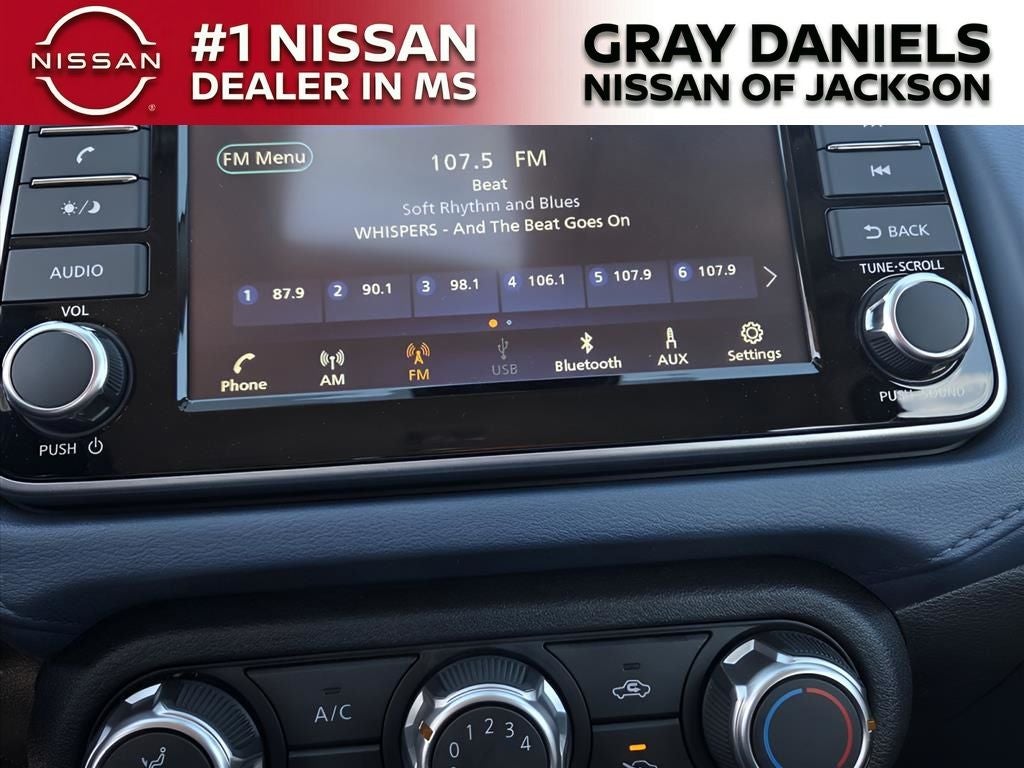 2025 Nissan Versa 1.6 SV