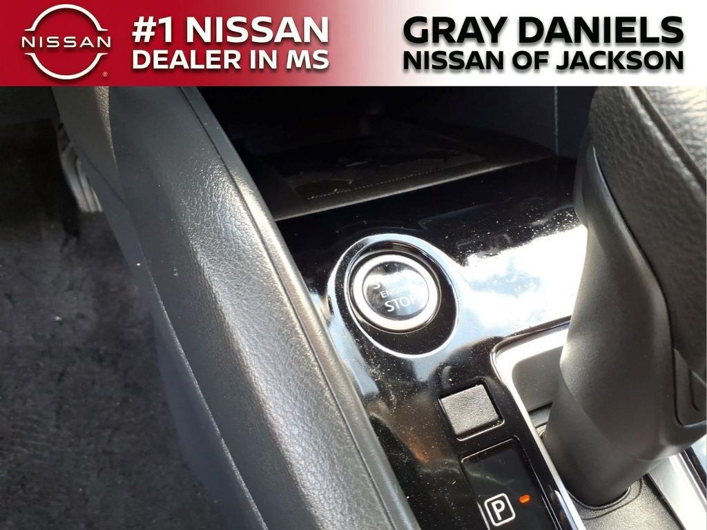 2024 Nissan Versa 1.6 SV