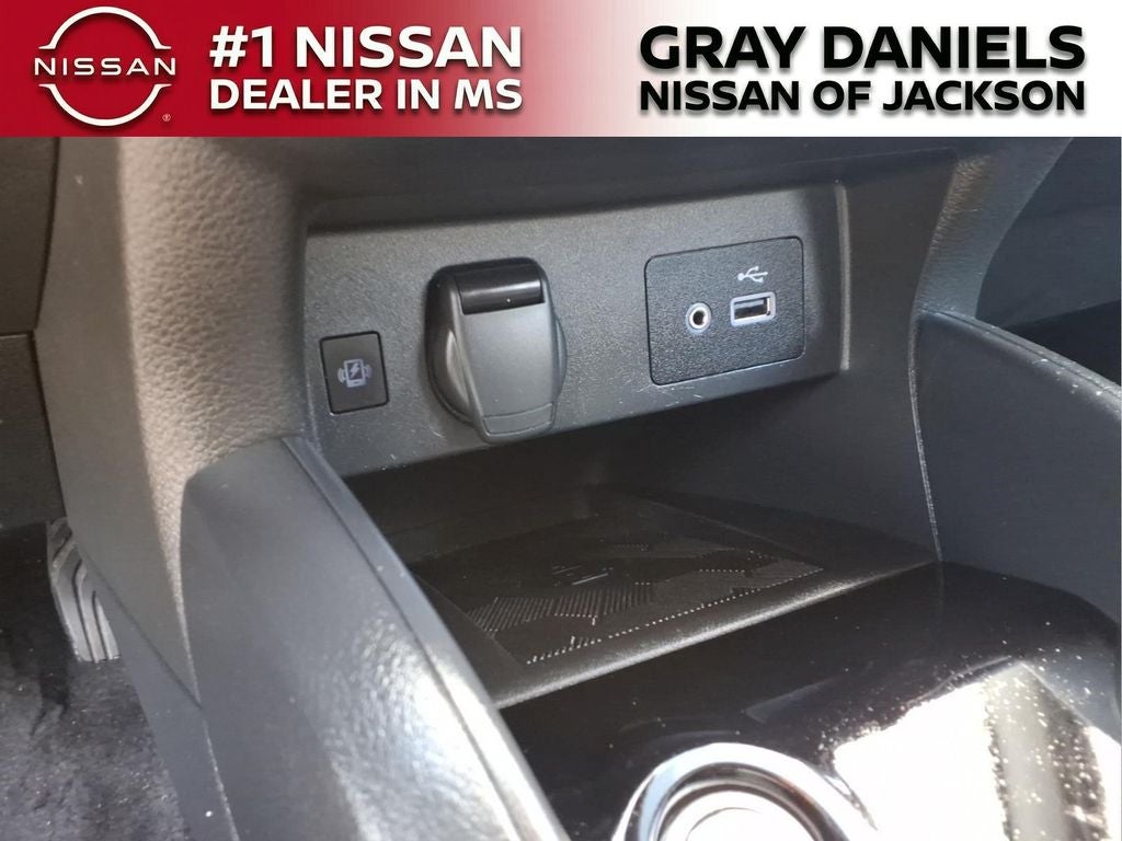2024 Nissan Versa 1.6 SV