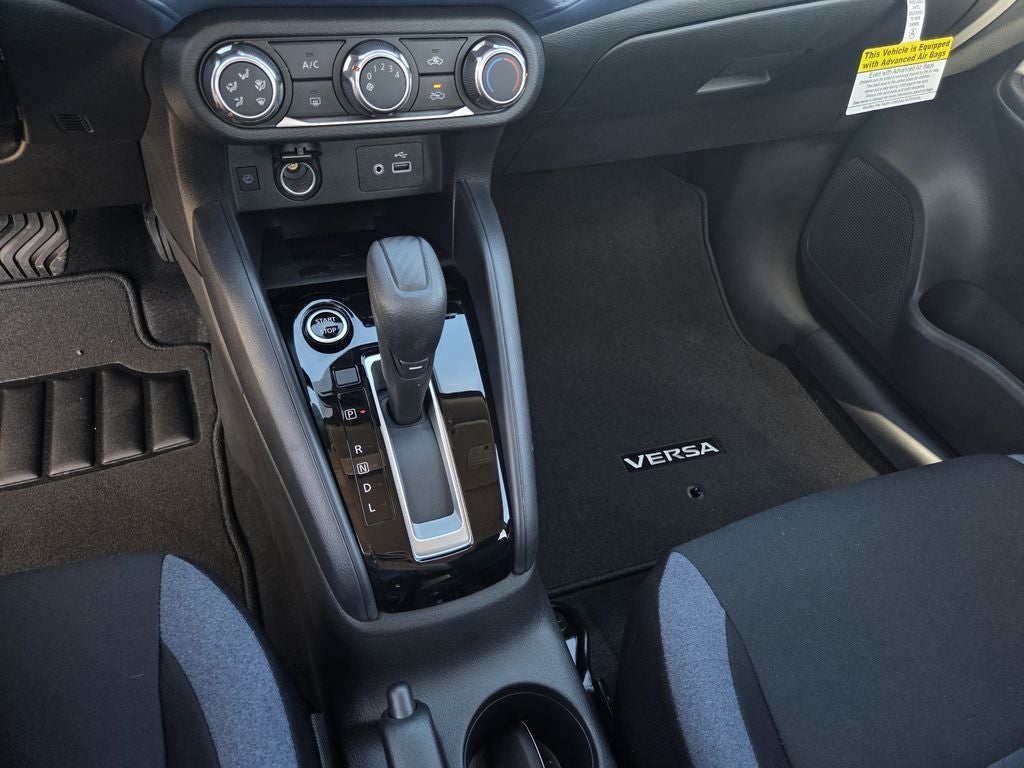 2025 Nissan Versa 1.6 SV