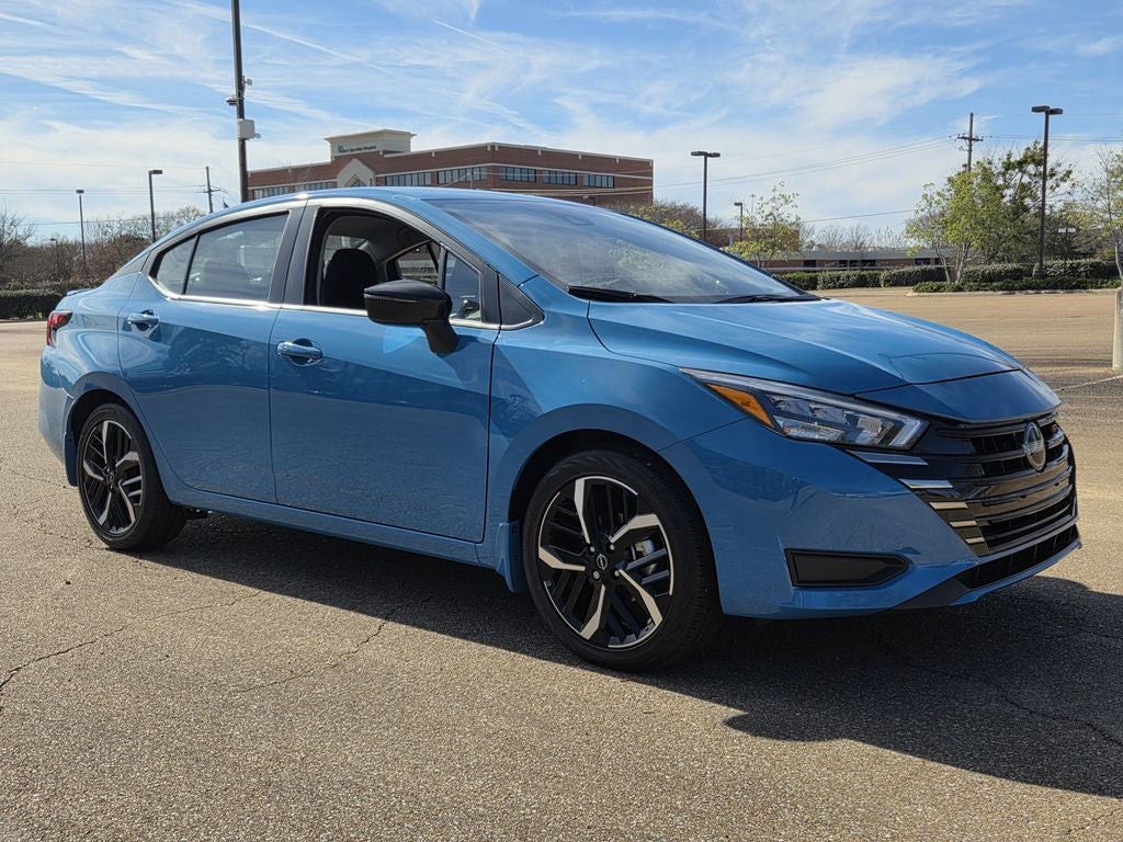 2025 Nissan Versa 1.6 SR