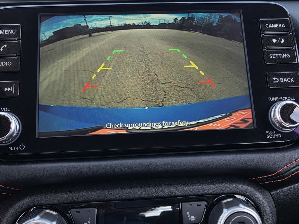 2025 Nissan Versa 1.6 SR