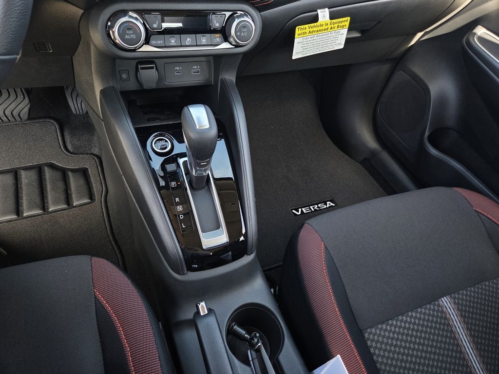 2025 Nissan Versa 1.6 SR