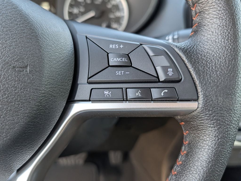 2025 Nissan Versa 1.6 SR