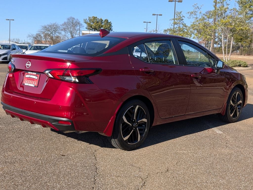 2025 Nissan Versa 1.6 SR