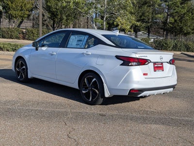 2025 Nissan Versa 1.6 SR