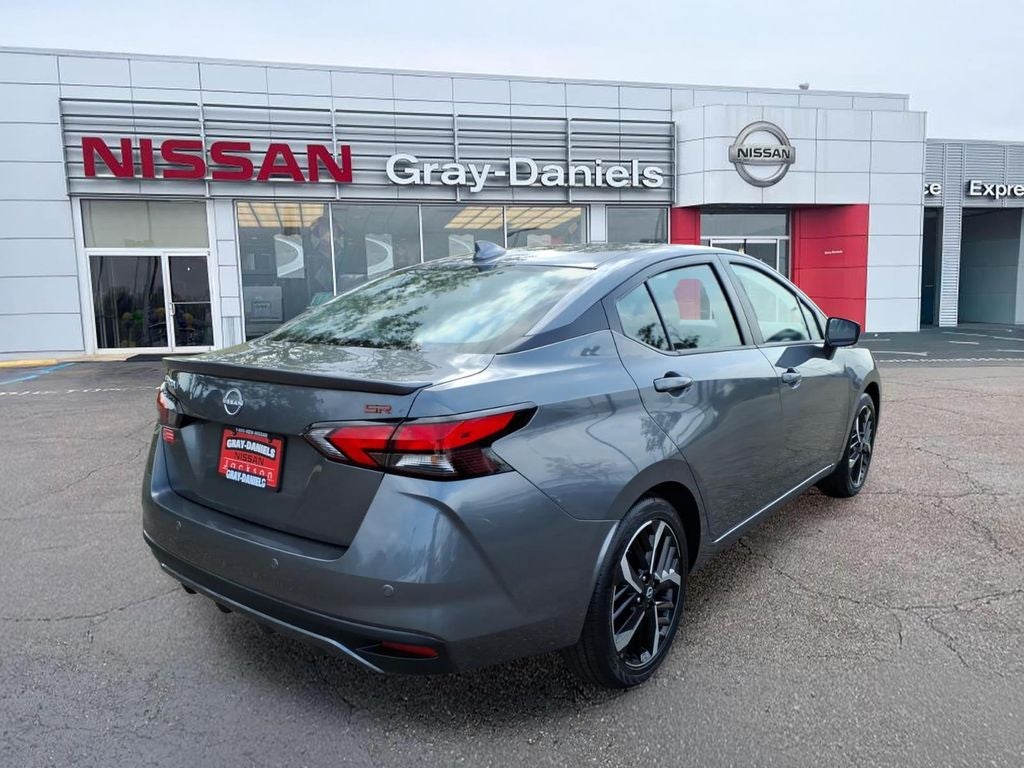 2025 Nissan Versa 1.6 SR