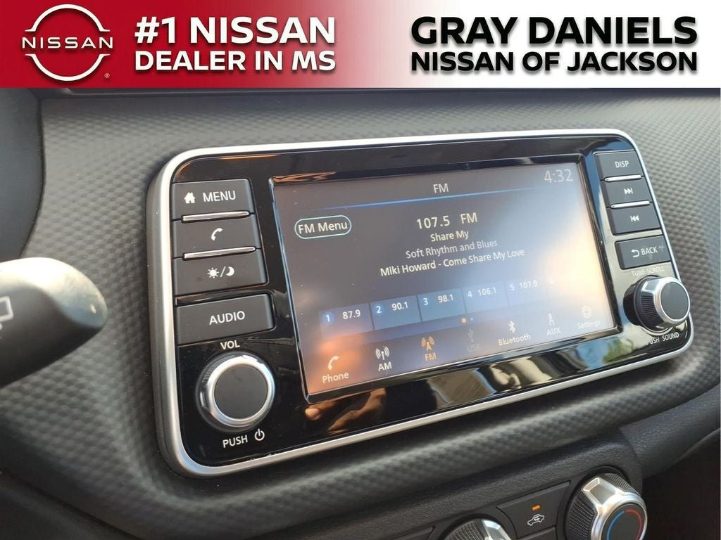 2025 Nissan Kicks Play S