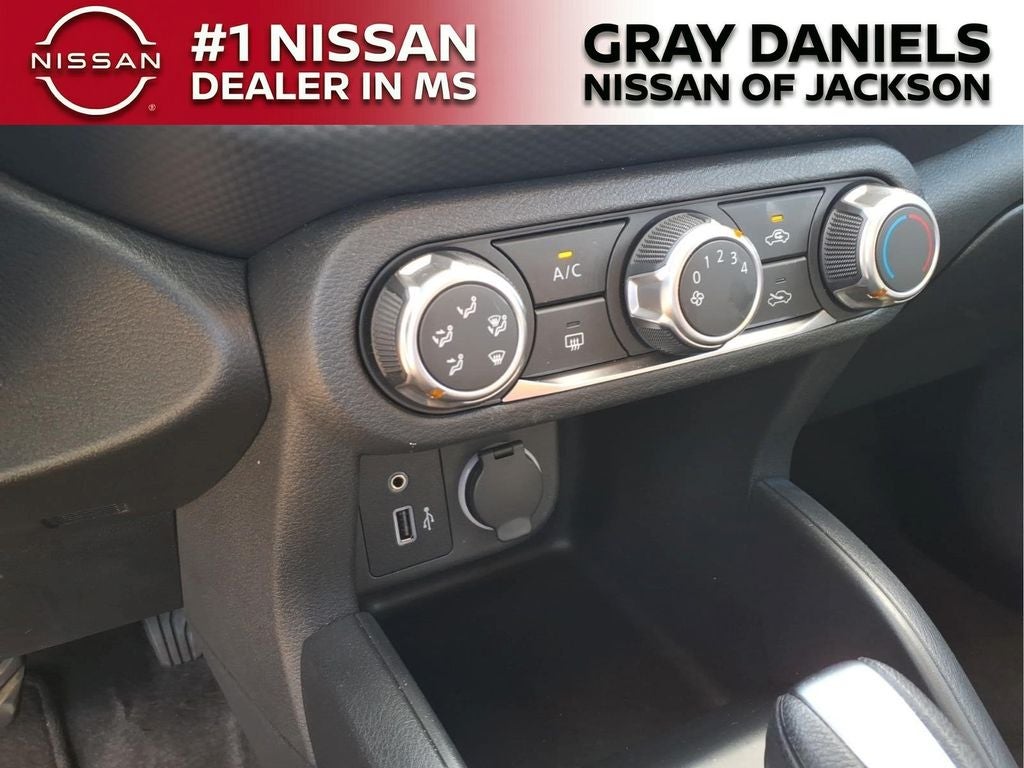 2025 Nissan Kicks Play S