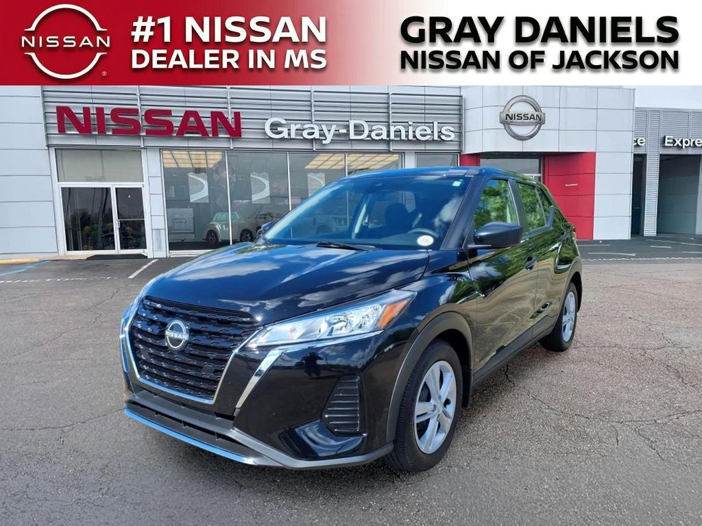 2025 Nissan Kicks Play S
