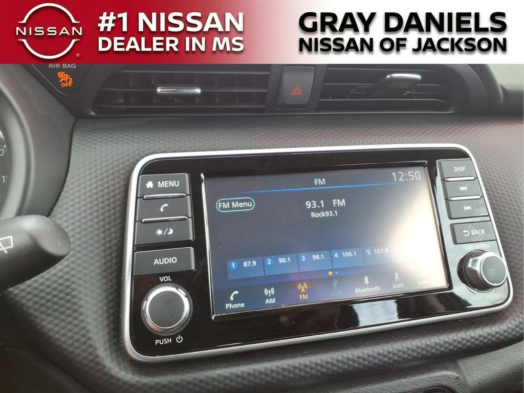 2025 Nissan Kicks Play S