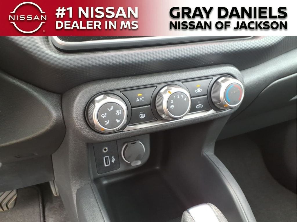 2025 Nissan Kicks Play S