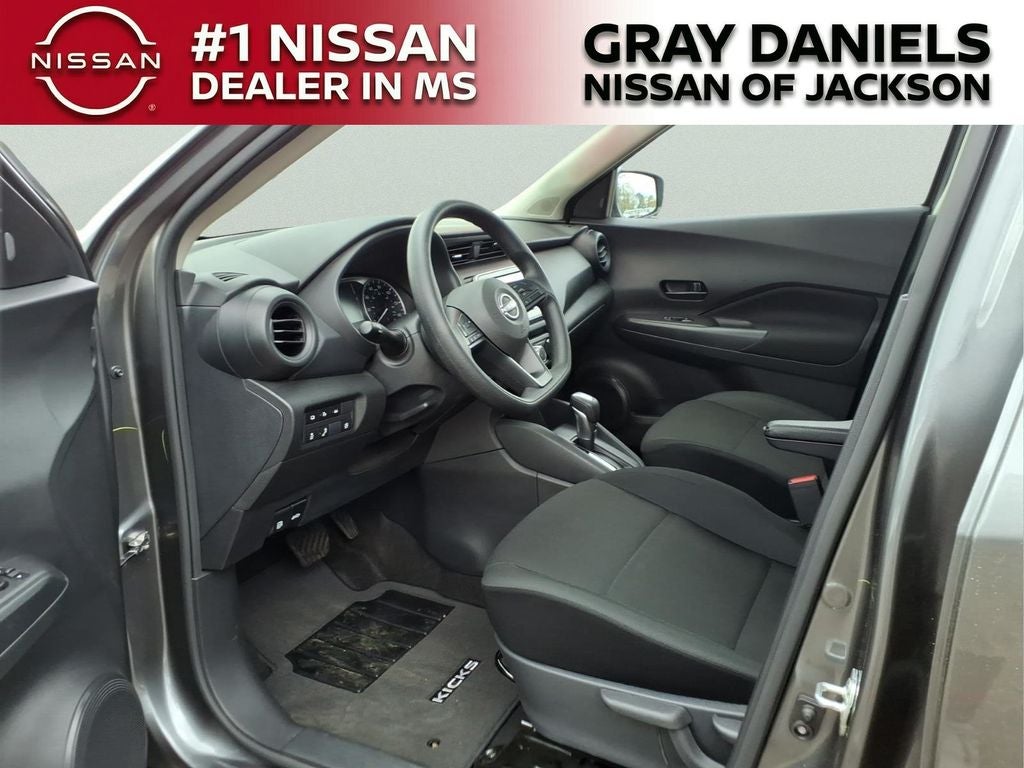 2025 Nissan Kicks Play S