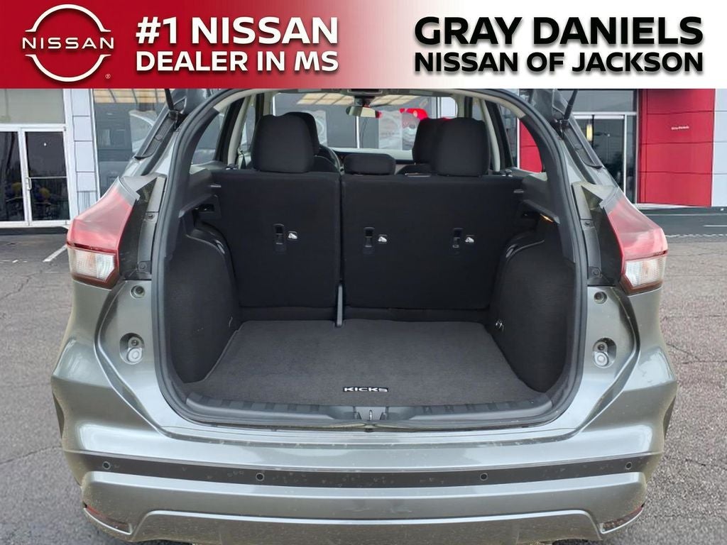 2025 Nissan Kicks Play S
