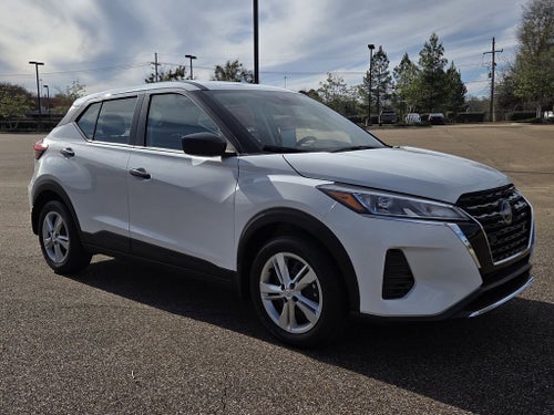 2025 Nissan Kicks Play S