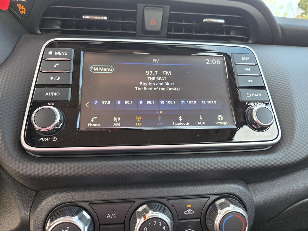 2025 Nissan Kicks Play S