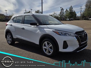 2025 Nissan Kicks Play S