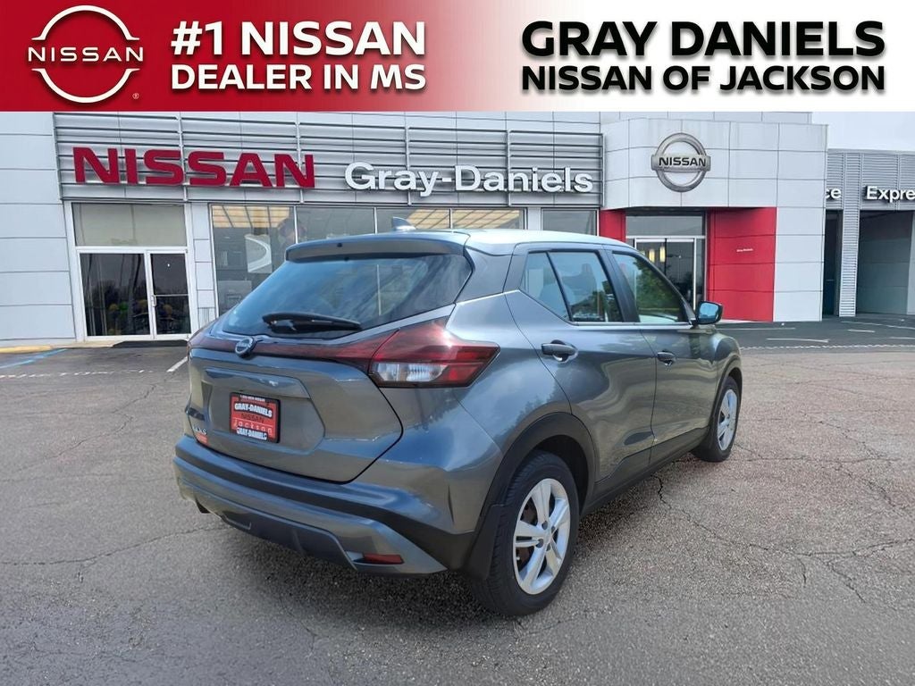 2022 Nissan Kicks S