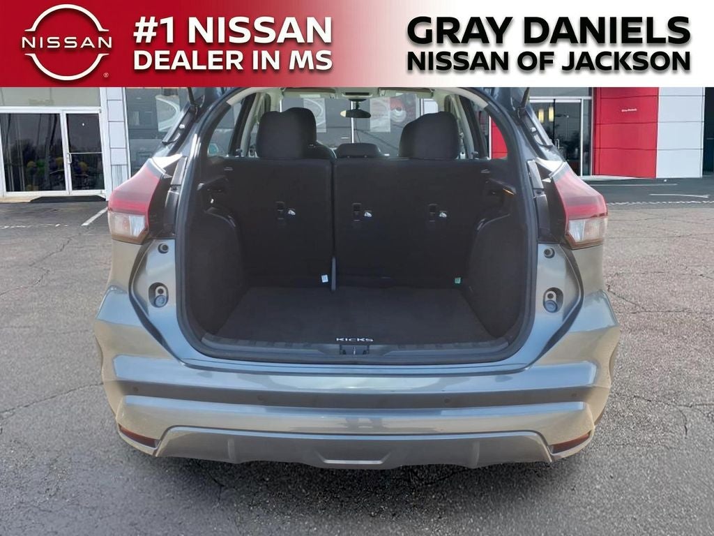 2022 Nissan Kicks S