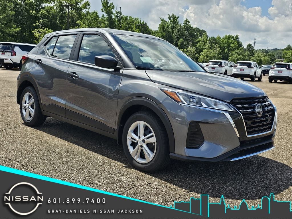 2025 Nissan Kicks Play S