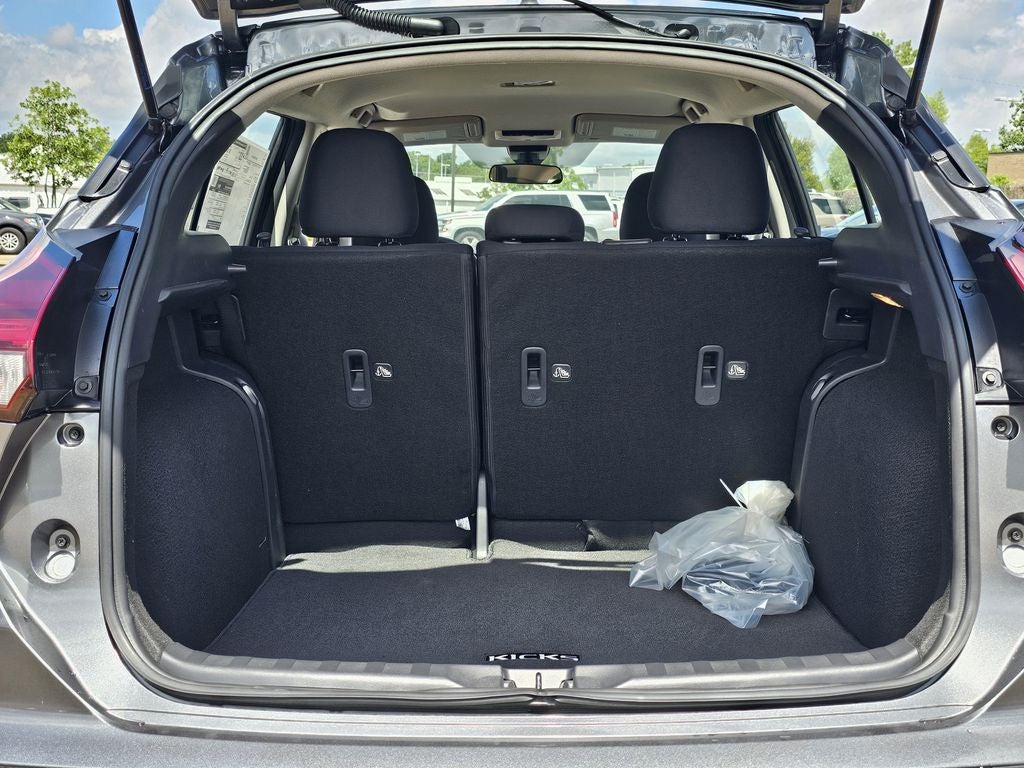 2025 Nissan Kicks Play S