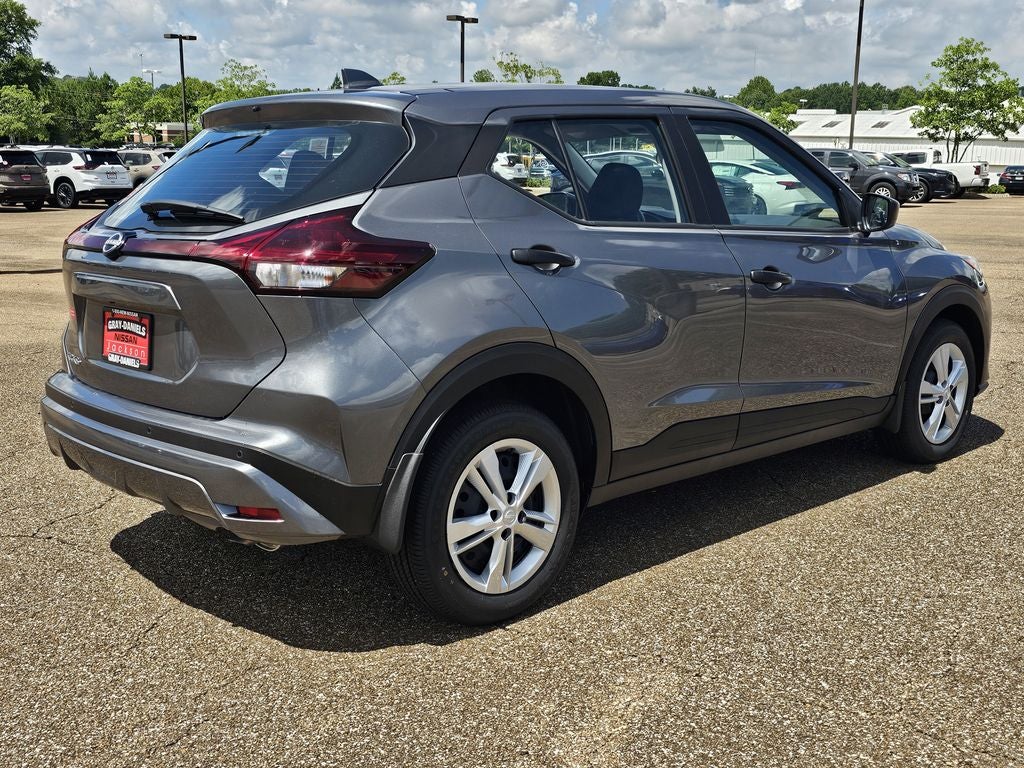 2025 Nissan Kicks Play S