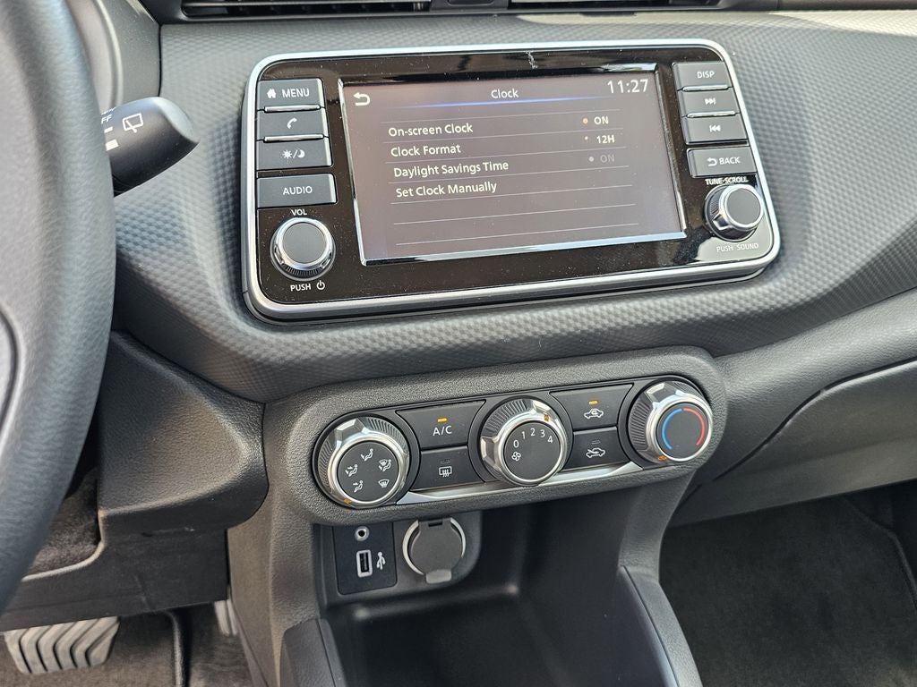 2025 Nissan Kicks Play S