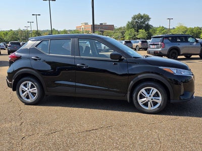 2025 Nissan Kicks Play S