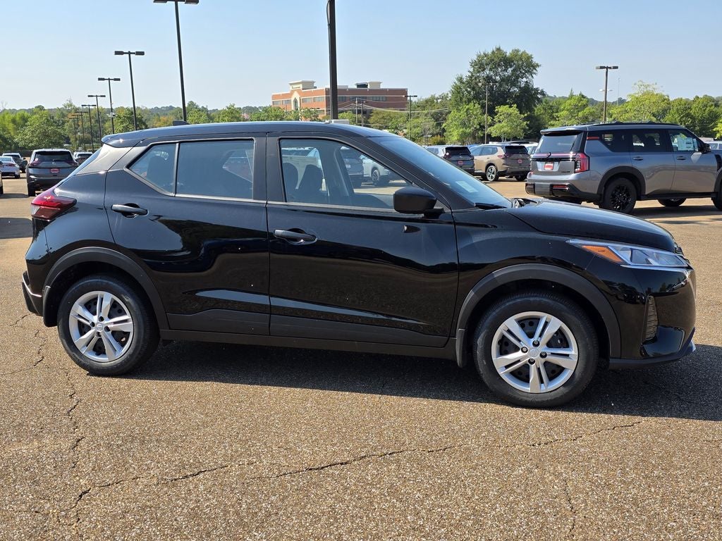 2025 Nissan Kicks Play S
