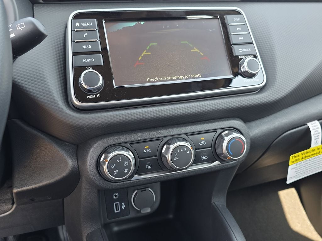 2025 Nissan Kicks Play S