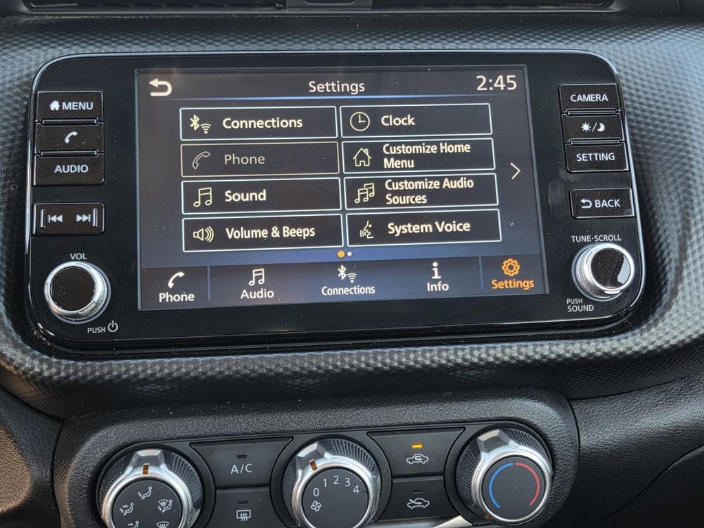 2023 Nissan Kicks SV