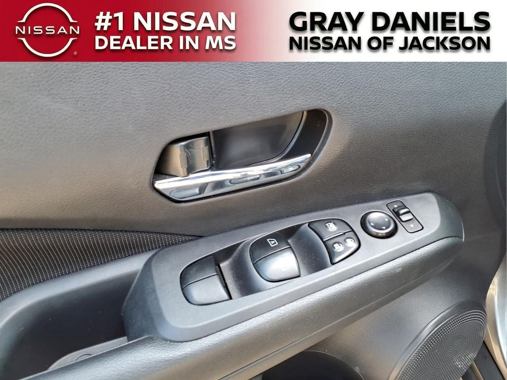 2022 Nissan Kicks SV