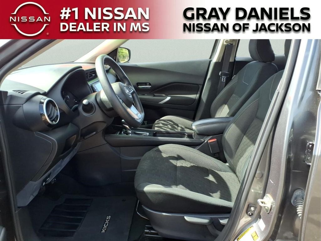 2022 Nissan Kicks SV