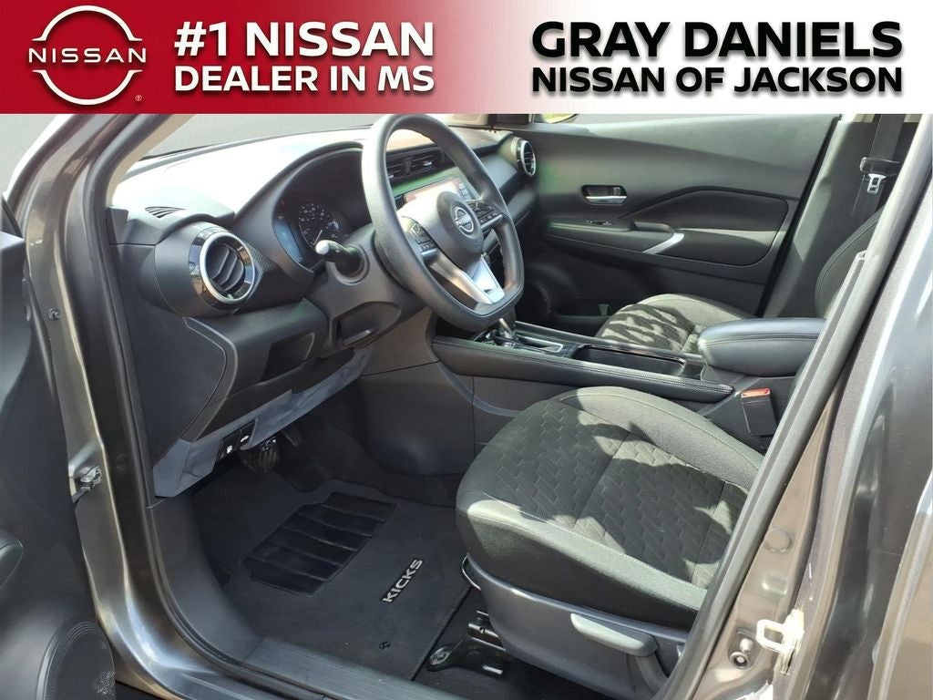 2022 Nissan Kicks SV