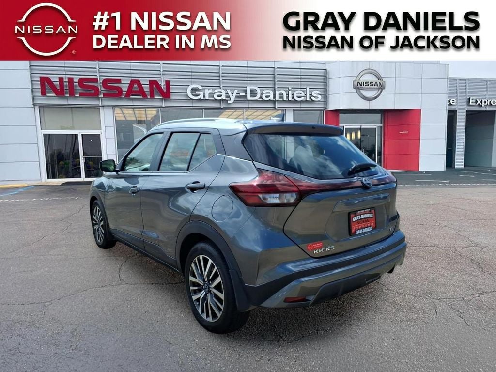 2022 Nissan Kicks SV