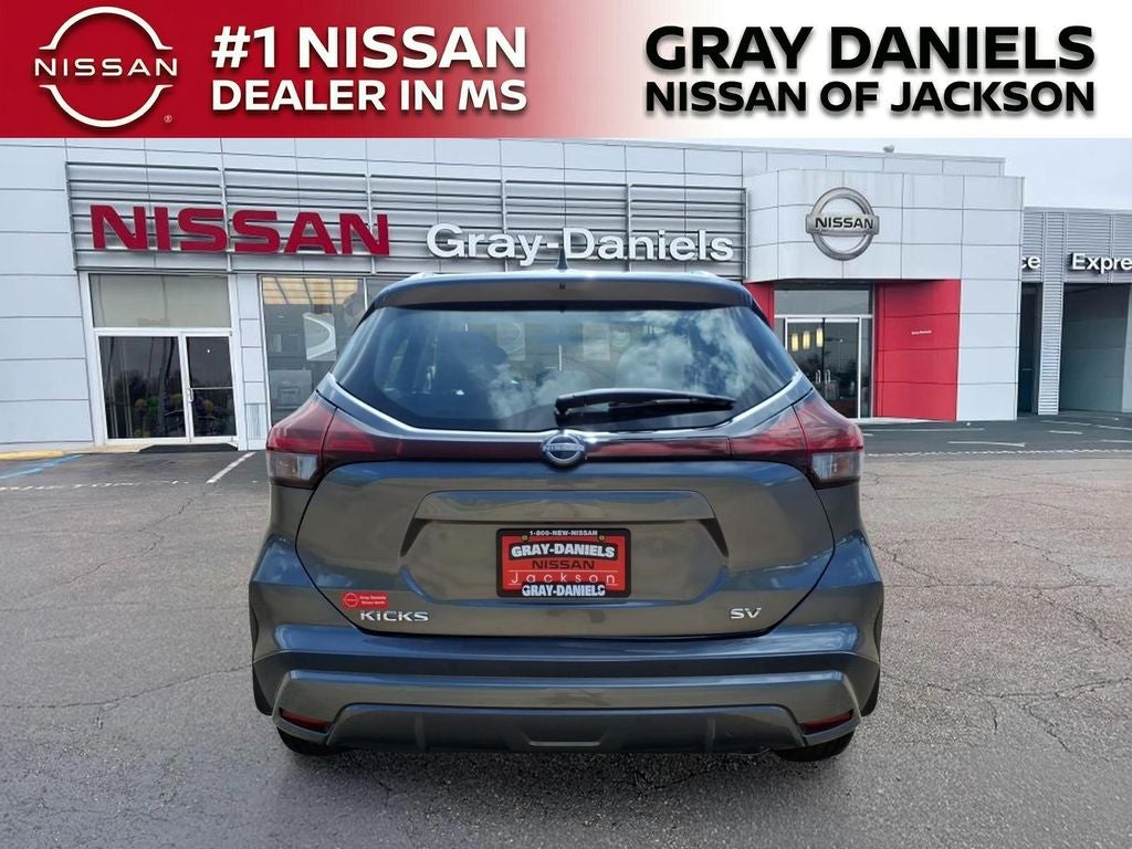 2022 Nissan Kicks SV