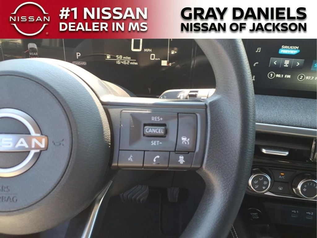 2025 Nissan Kicks SV