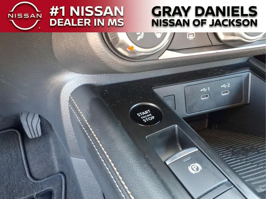 2025 Nissan Kicks SV