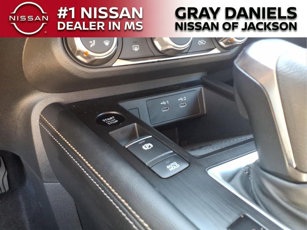 2025 Nissan Kicks SV