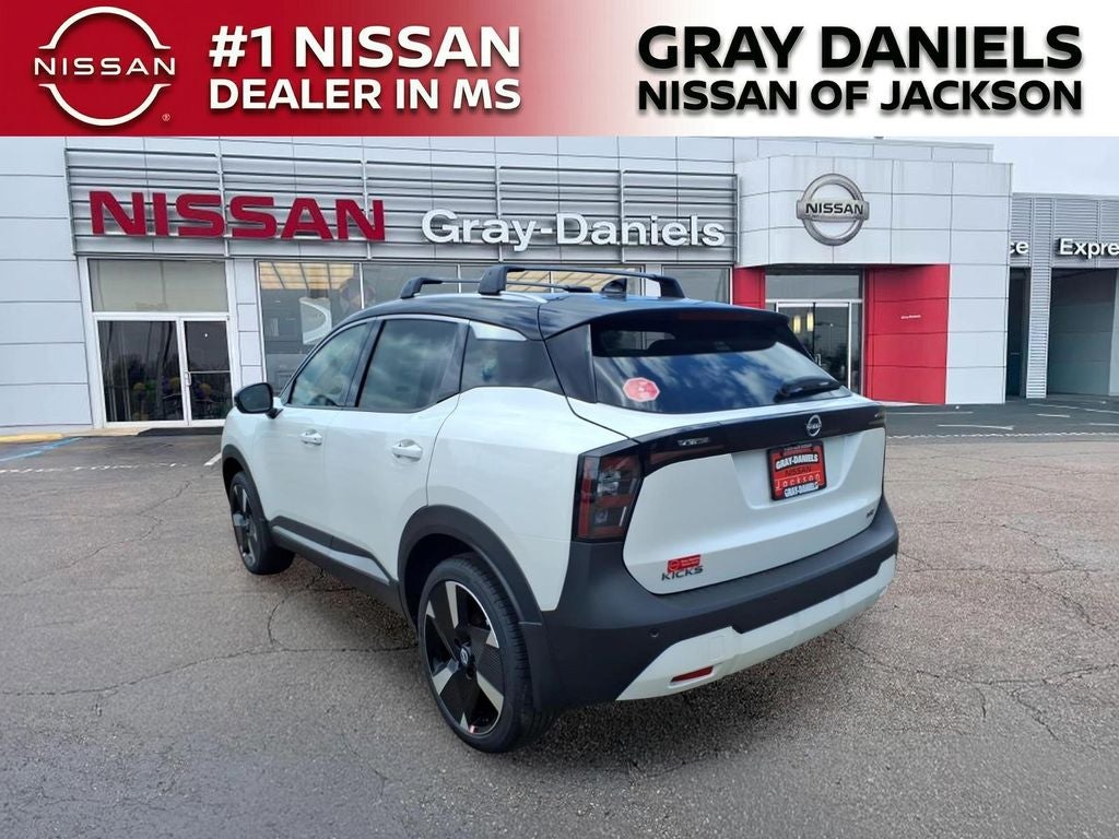 2026 Nissan Kicks SR