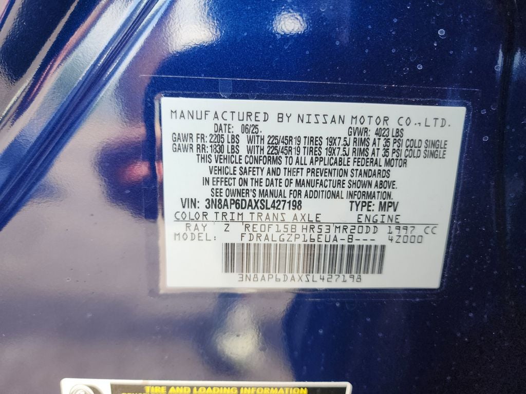 2025 Nissan Kicks SR