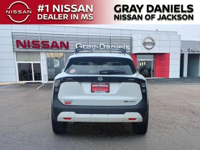 2025 Nissan Kicks SR