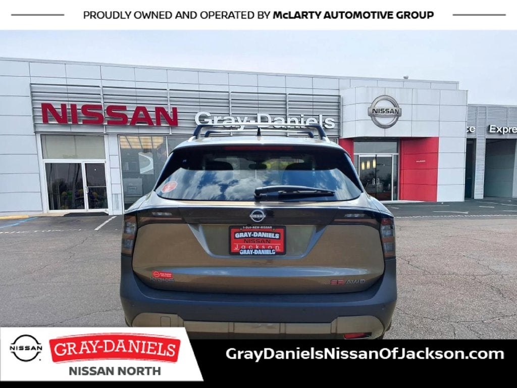 2026 Nissan Kicks SR
