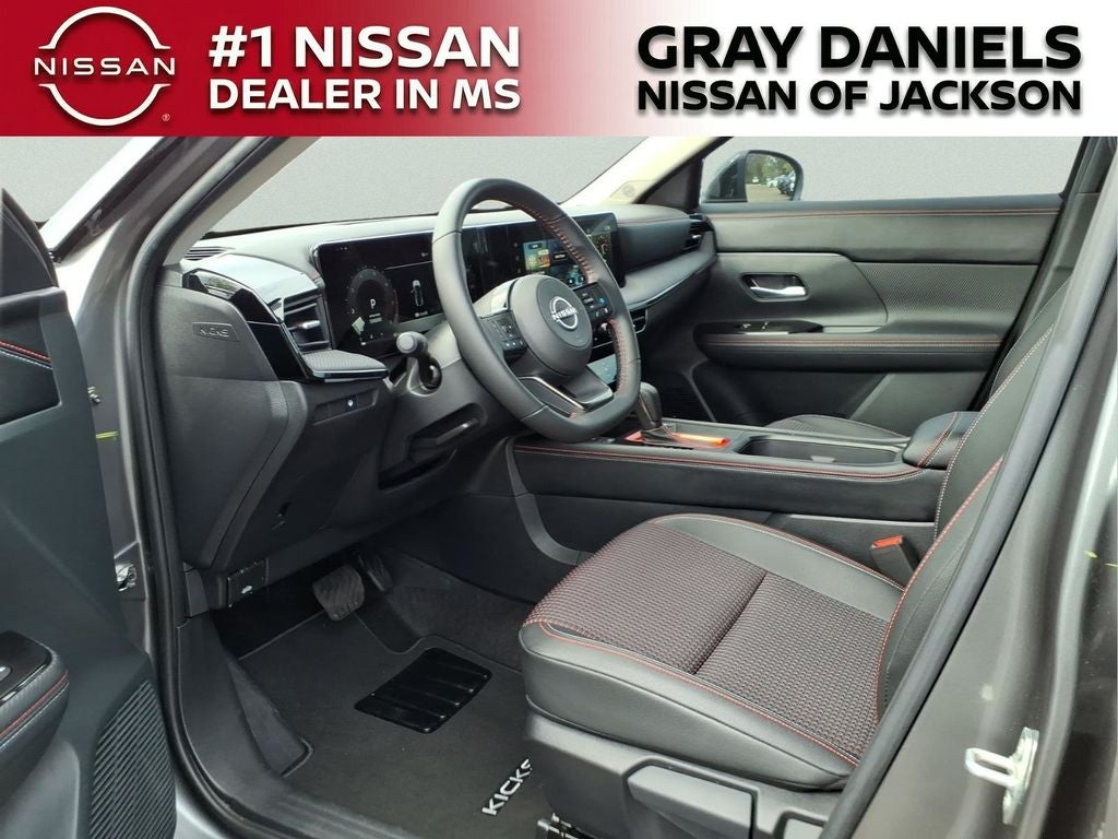 2025 Nissan Kicks SR