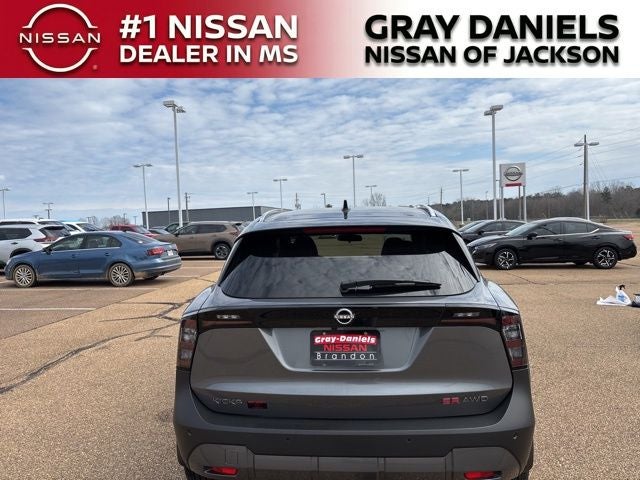 2025 Nissan Kicks SR
