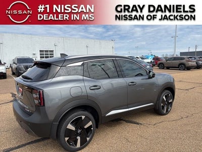 2025 Nissan Kicks SR