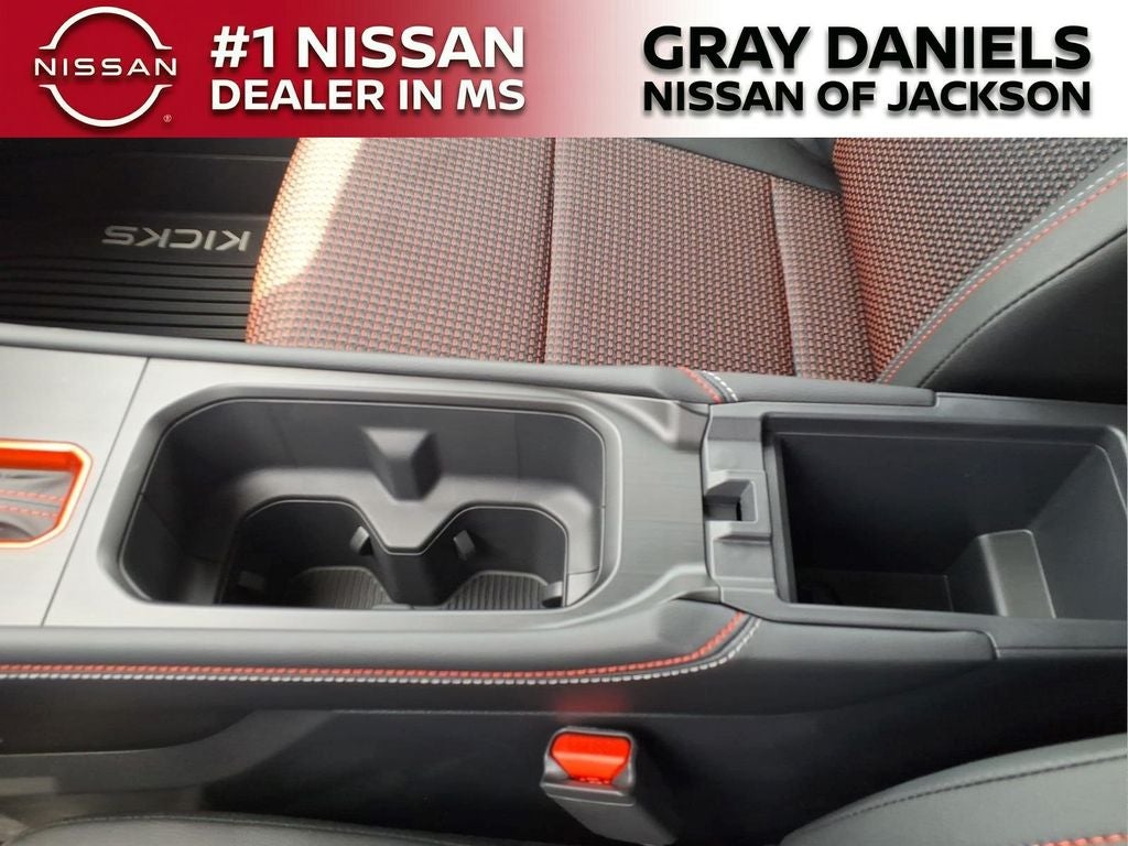 2026 Nissan Kicks SR